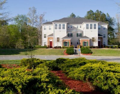 4BR Suite w/ Full Kitchen, Balcony & Washer/Dryer – Hilton Greensprings Vacation Resort