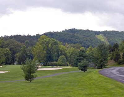 Cozy 1BR Mountain Condo with Scenic Views | Chalet High