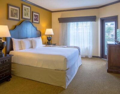 Studio Suite w/ Full Kitchen & Balcony – BG Grande Villas at World Golf Village