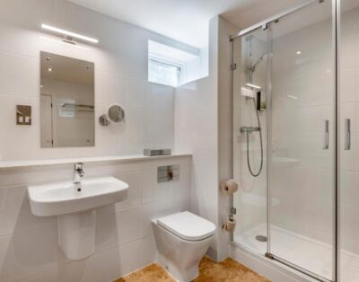 Studio Suite w/ Full Kitchenette & Bath – Thurnham Hall Resort