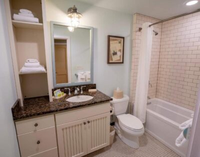 2BR Suite w/ Kitchenette, Balcony & Fireplace Options – BG The Soundings Resort