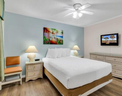 Spacious 2BR Suite w/ Kitchenette & Balcony | A Place At The Beach III