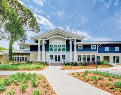 2BR Suite w/ Full Kitchen, Patio, Balcony –| Beachwoods Kitty Hawk