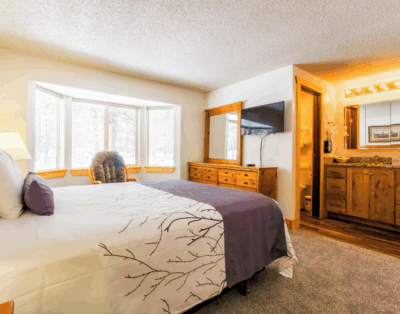 Charming 2BR Cabin | Quiet Nature Escape | Timbers at Island Park Village