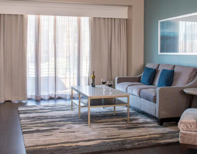 Cozy Room with Private Bathroom – Wynd Harbour Lights