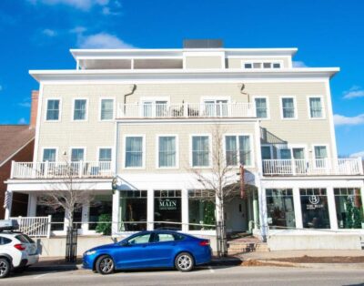 Luxury Designer 1BR w/ City Views & Bose Sound System | 84 Main