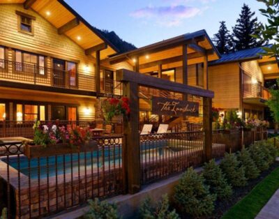 Cozy 1-Bedroom Holiday Home with Hot Tub & Fireplace – The Innsbruck at Aspen