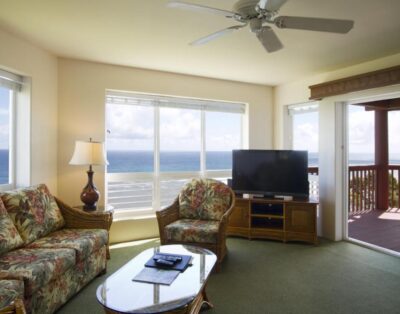 3-Bedroom Suite w/ Loft, Balcony & Jetted Tub – Wyn Shearwater