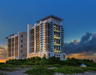 Spacious 2BR Oceanfront Villa | Pool, WiFi, Balcony –Oceana Palms