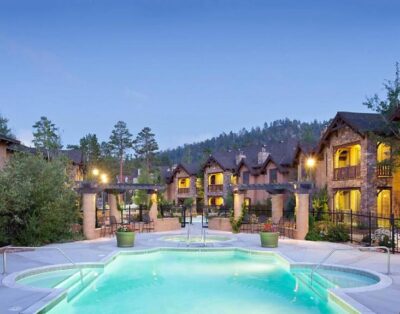 2-Bedroom Villa with Fireplace & Balcony – Bg Big Bear Village