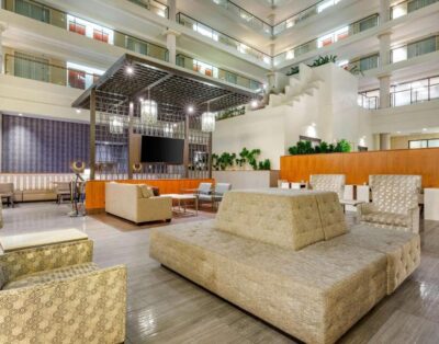 Family-Friendly 2BR | Pool, Balcony, Scenic Views – The District,