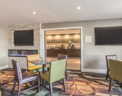 City Comfort King Suite – 1 Bedroom at Wyndham Midtown Atlanta”