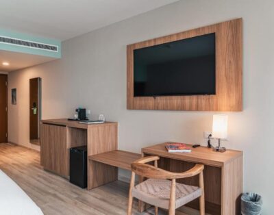 3-Bedroom Coastal Stay w/ Balcony & Modern Comfort – Wyndham Mazatlán