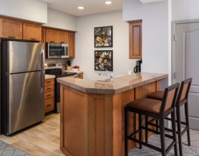 Cozy 1-Bedroom Villa with Full Kitchen & Fireplace – Sheraton Mountain Vista Villas