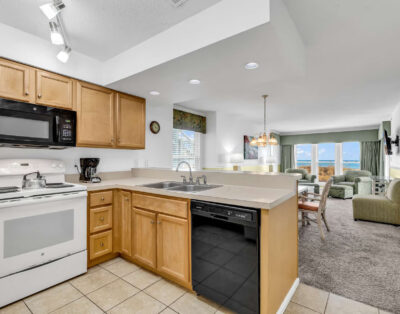 3BR Spacious Beach Suite w/ Balcony & Full Kitchen – A Place At The Beach