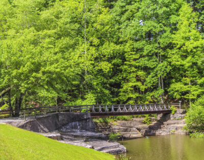 Golf Club Villas 2-BR Loft w/ Deck, Fireplace & Lake Access, Sleeps 6