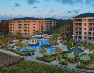 Oceanfront 2-Bedroom Villa – Sleeps 6 w/ Full Kitchen & Beach Access