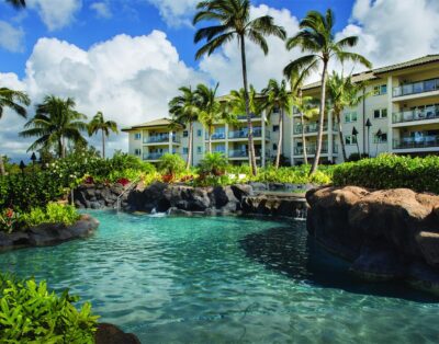 Expansive 3-Bedroom Villa – Sleeps 8 w/ 3 Baths & Full Kitchen