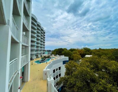 2BR Ocean View Suite w/ Private Pool & Rooftop Access – The Horizon at 77th
