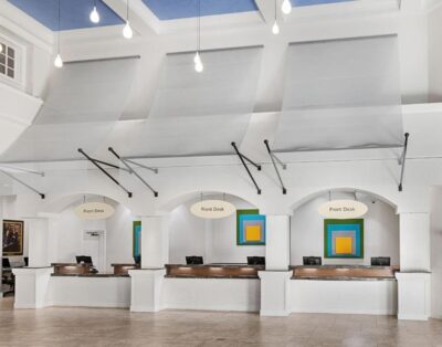 3BR Luxury Villa w/ Dual Balconies & Full Kitchen – Grande Vista