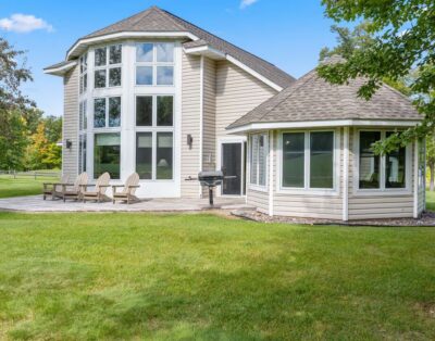 Spacious 3BR Loft Cabin with Lake and Nature Views | The Village at Izatys