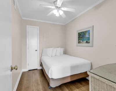 2BR Spacious Beach Suite w/ Balcony & Full Kitchen – A Place At The Beach