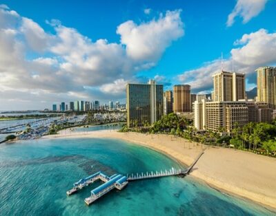 1BR Suite w/ Full Kitchen & Balcony – The Bay Club