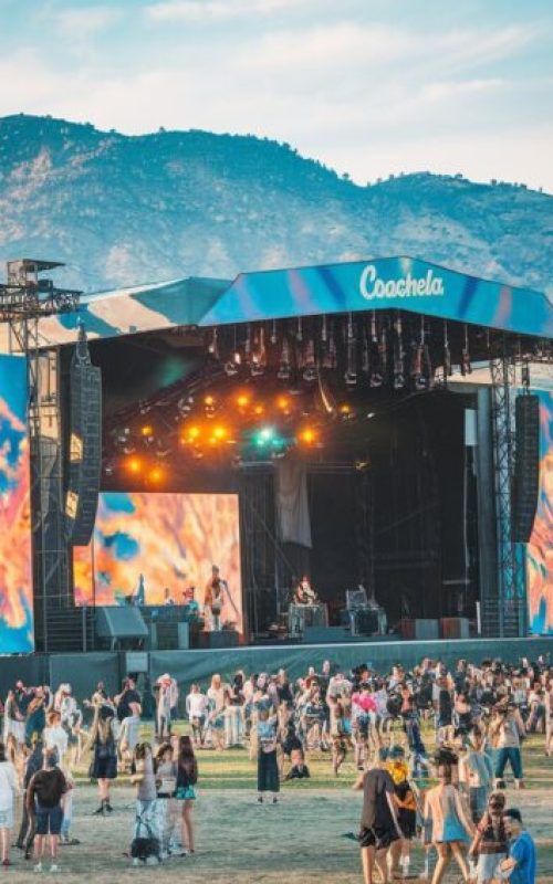 a-virtual-reality-scene-of-the-coachella_1z6Jsp_1Q7mFvEVpv1i1aw_AJgsJahkSoKhHrB729EXug_cover_sd-850x567